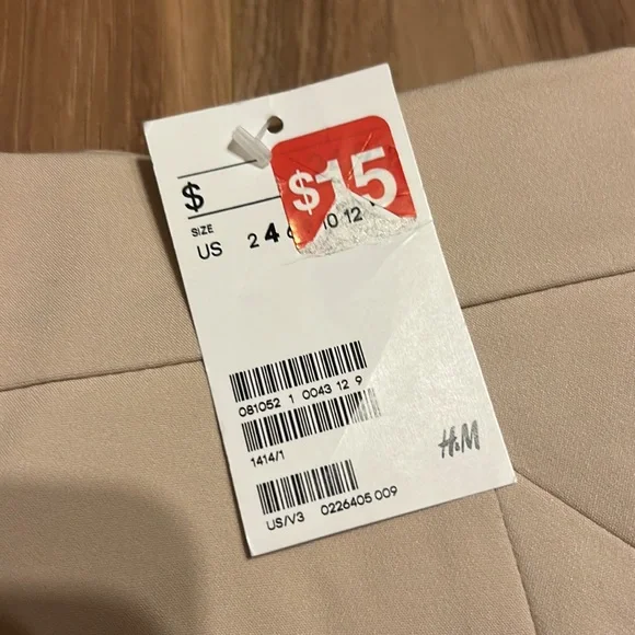 Cream Pencil Skirt (NWT) - Picture 4 of 4